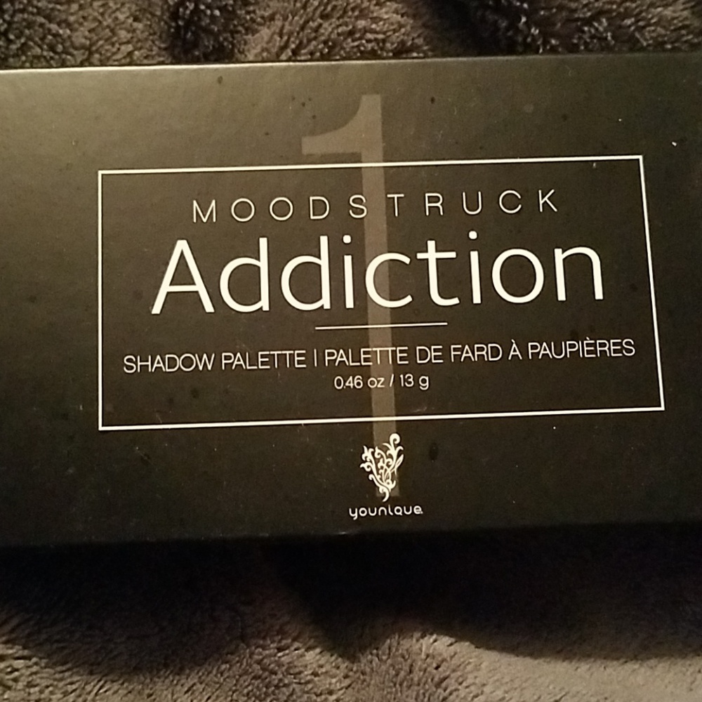 younique eyeshadow